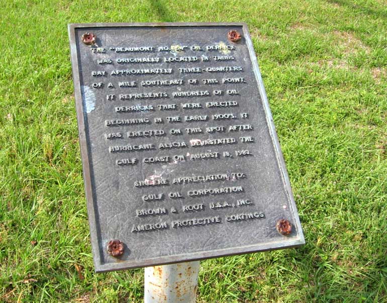 Goose Creek Trail - Baytown, Texas - Beaumont Oil Well