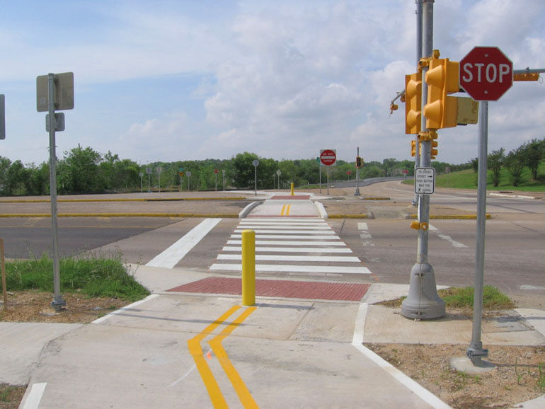 Goose Creek Trail - Baytown, Texas - West Main Street