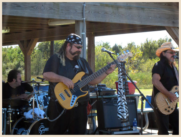 Mean Gene Kelton and the Diehards come out for a free concert in support of the Save Our Bayou rally at Roseland Park - Baytown, Texas 10-20-2007