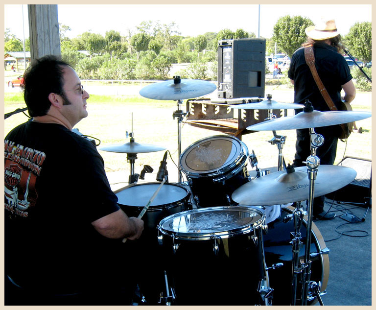 Mean Gene Kelton and the Diehards come out for a free concert in support of the Save Our Bayou rally at Roseland Park - Baytown, Texas 10-20-2007